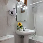 דירה Floritas 4 ארונה