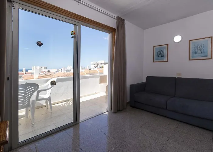 Floritas 4 Apartman Arona